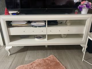 Mueble Salón Blanco y Plata con Cristales