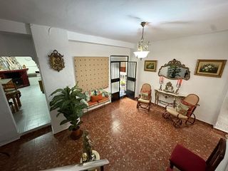 Chalet en venta en Lucena