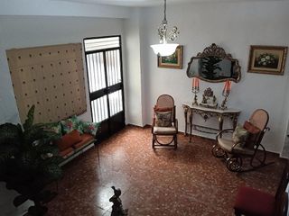 Chalet en venta en Lucena