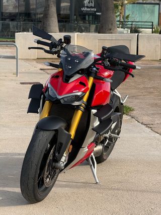 Ducati Streetfighter V4S 2020