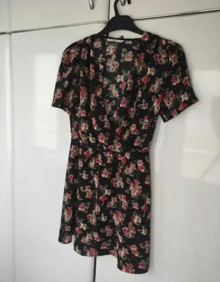 Vestido Lefties cruzado estampado floral