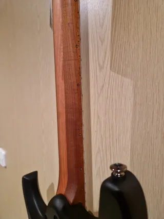 Increíble Ibanez QX52 nueva prácticamente