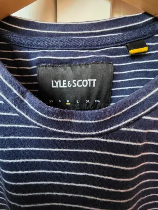 Camiseta Lyle & Scott Rayas Talla M