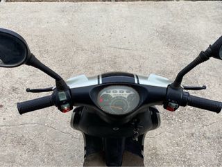 Moto Eléctrica Scooter 48V E -70RR