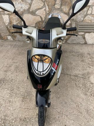 Moto Eléctrica Scooter 48V E -70RR