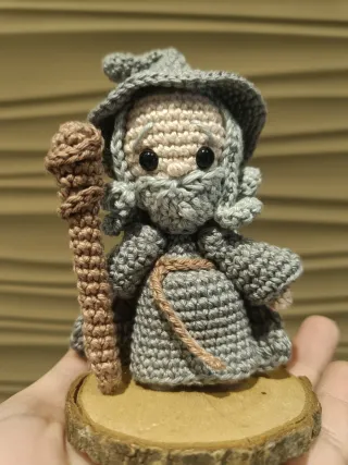 Amigurumi Gandalf uncinetto