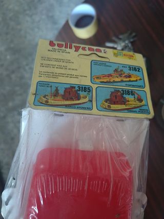 Lote de 5 portaviones juguetes Bullycan años 80