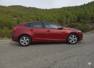 Volvo V40 D2 Kinect 2013