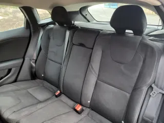 Volvo V40 D2 Kinect 2013