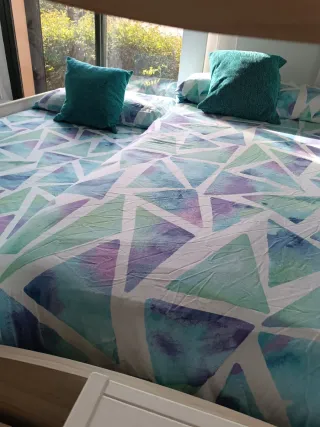 Litera triple con colchón en Cambrils