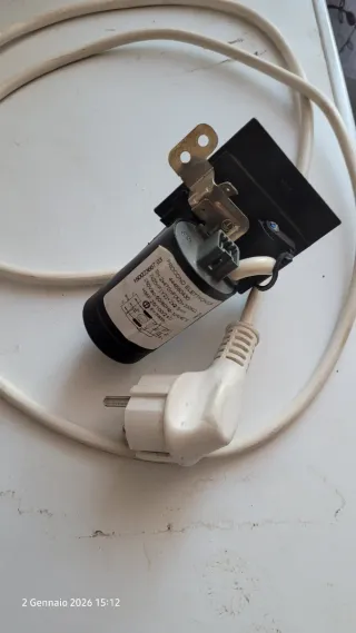 Filtro RFI / EMI con cavo e spina