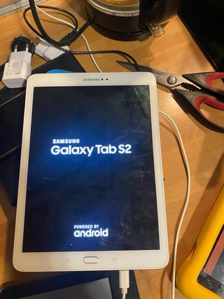 Samsung Tab S2 SM-T813 32GB con Teclado. 2015.