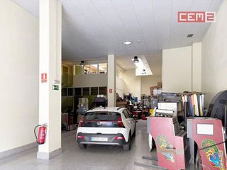 Local comercial en alquiler en Ermitagaña - Mendebaldea en Pamplona