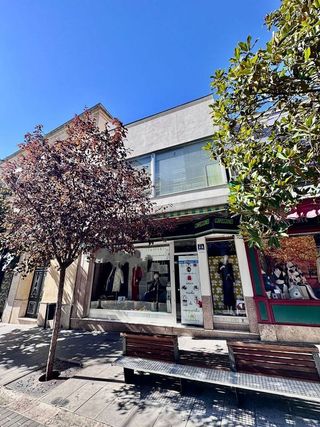 Local comercial en alquiler en Valdepeñas