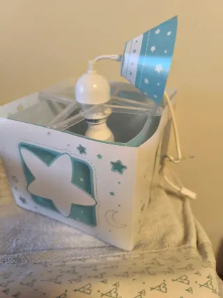 Lámpara infantil luna y estrellas