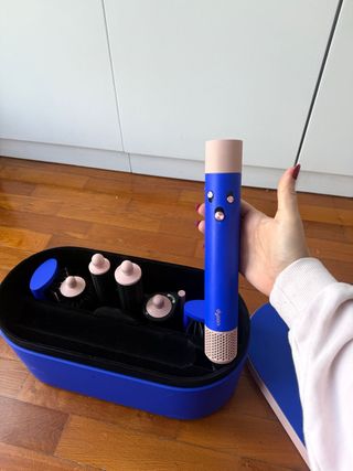 Dyson Airwrap Azul y Rosa