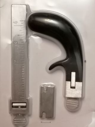 Calibrador y Cortador de Cuero