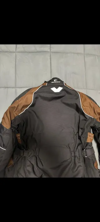 Chaqueta Moto Negra y Marrón