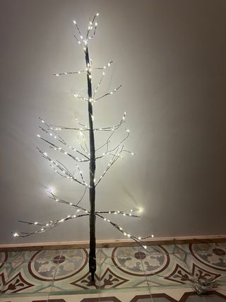 Candelabro de metal dorado floral