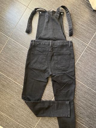 Salopette in denim nero con zip