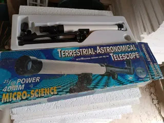 Telescopio Terrestre/Astronomico con Tripode