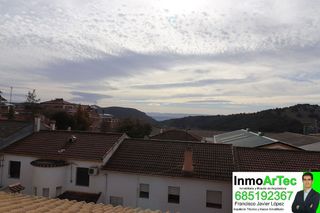 Casa adosada en venta en Illora