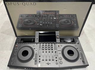 Pioneer Opus-Quad (005145)