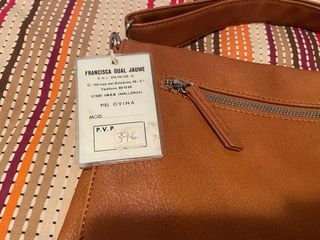 Bolso piel marrón sin estrenar fabricado en Inca