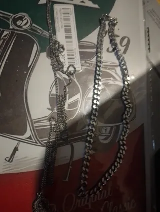 Collar de acero con colgante