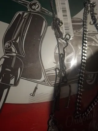 Collar de acero con colgante