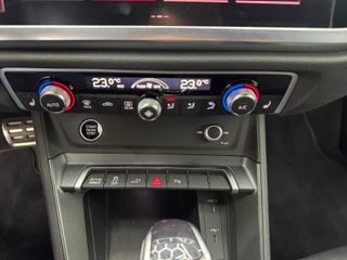 Audi Q3 45 TFSIe S Line Black Line