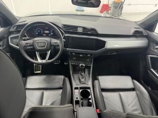 Audi Q3 45 TFSIe S Line Black Line