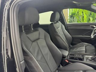 Audi Q3 45 TFSIe S Line Black Line