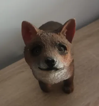 Figura de zorro cachorro