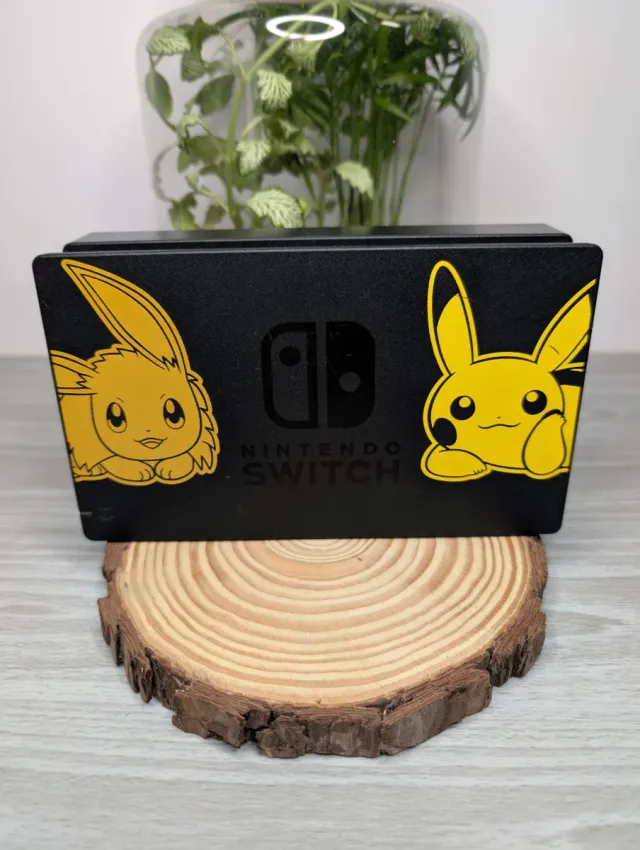 Dock Nintendo Switch Pokémon Eevee Pikachu
