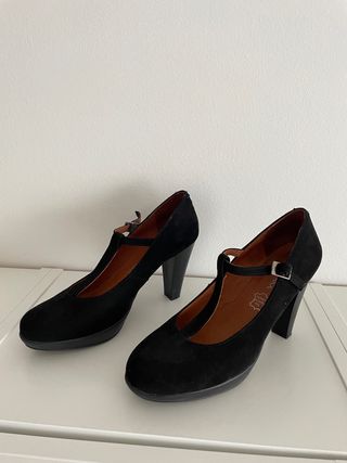 Zapatos de salón negros talla 38