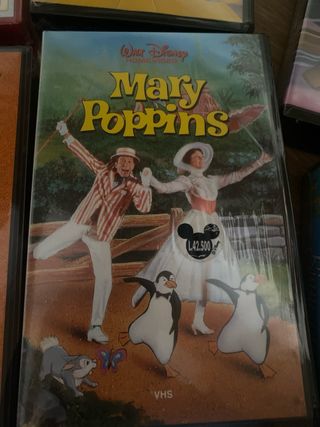 Lotto 5 VHS Walt Disney: Pocahontas, Oliver, Darkw