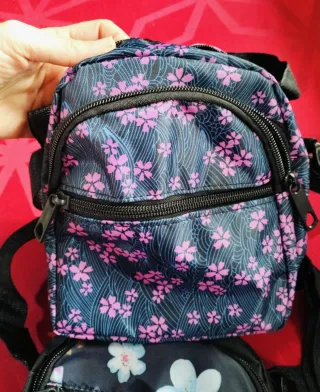 2 Borse a tracolla con fantasia floreale