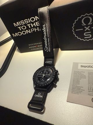 Omega x swatch mission to the moon nero