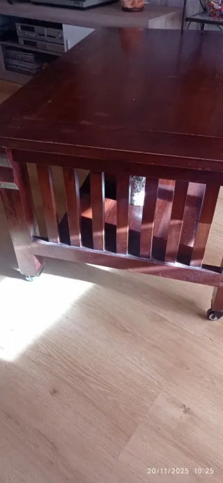 Mesa de centro de madera