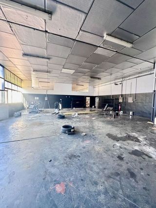 Nave industrial en venta en Valdepeñas