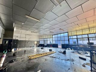 Nave industrial en venta en Valdepeñas