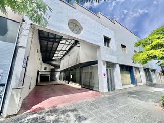 Nave industrial en venta en Valdepeñas