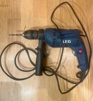 Taladro Percutor AEG SBE 630 R