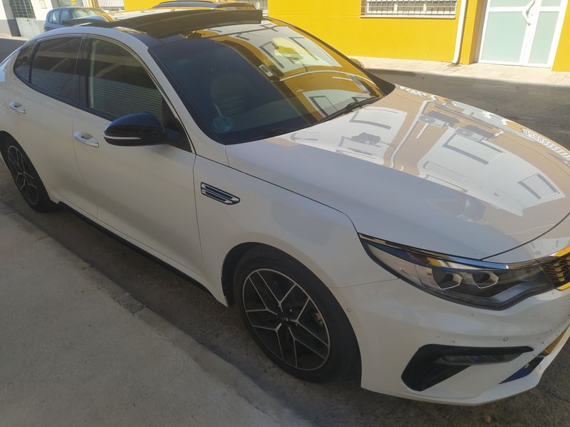 KIA Optima 2019 - foto 1