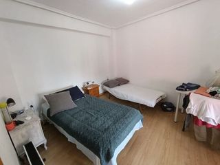 Piso en venta en Torrefiel en Valencia