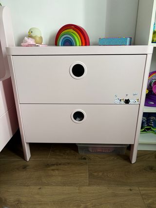 Cama infantil extensible IKEA Busunge + cómoda
