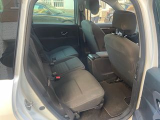 Renault Grand Scenic 2016