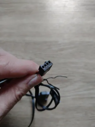 Hub 6 Ventiladores Corsair Carbide PWM Repeater