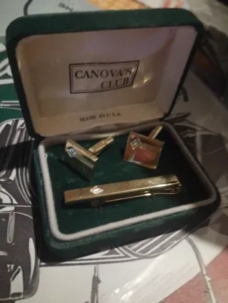 Juego Gemelos y Pisacorbatas Canova's Club Oro